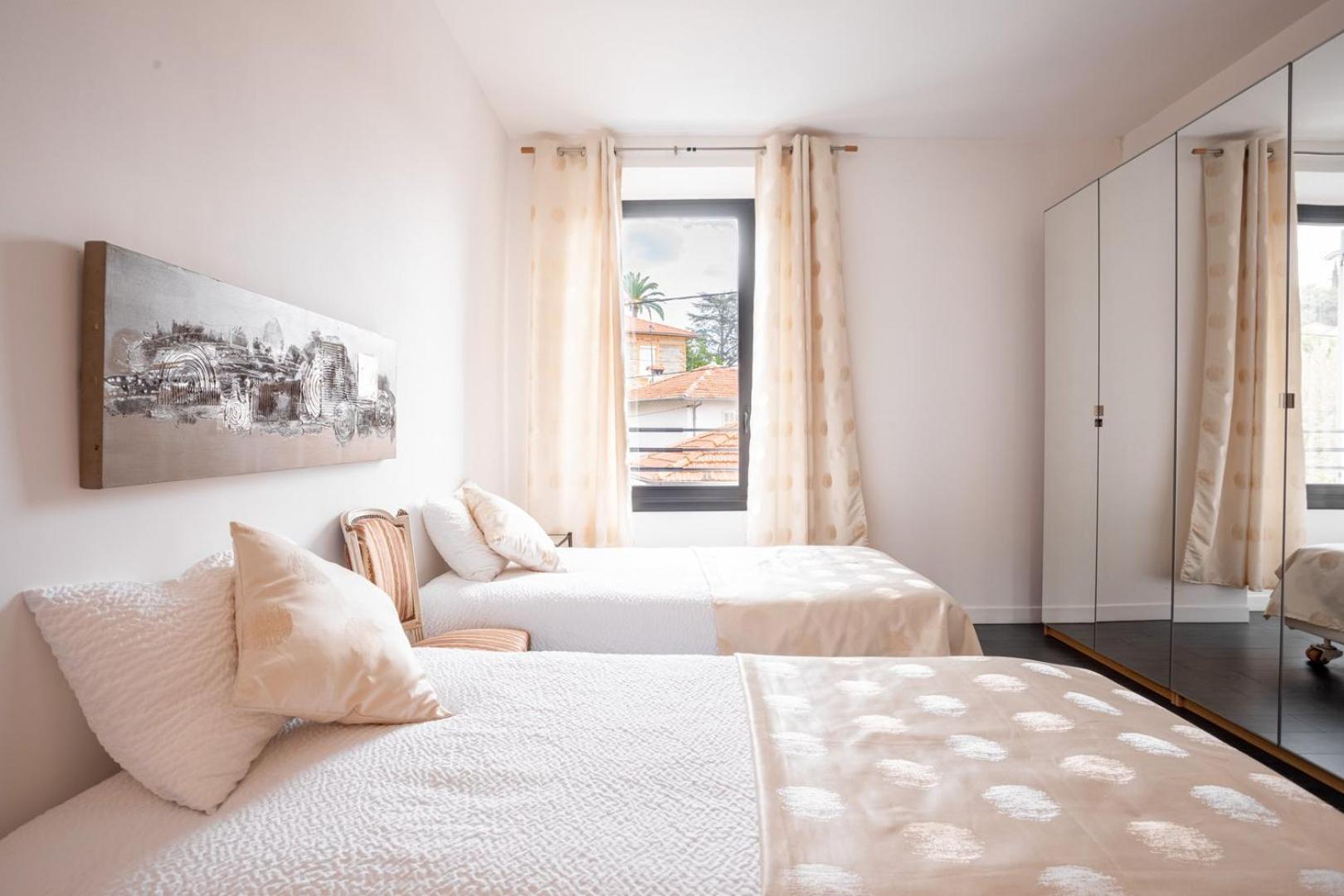 L'empereur Somptueux Duplex Au Style Raffine, Petit Juas, Proche Du Centre Cannes