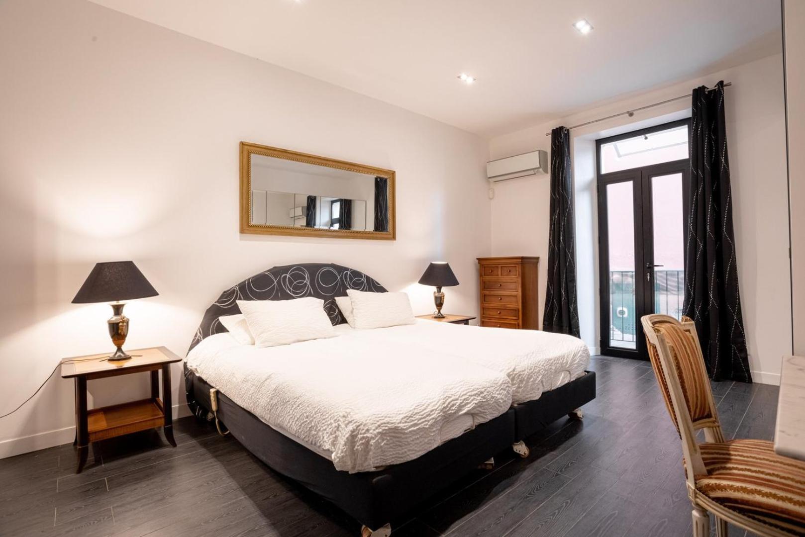 L'empereur Somptueux Duplex Au Style Raffine, Petit Juas, Proche Du Centre